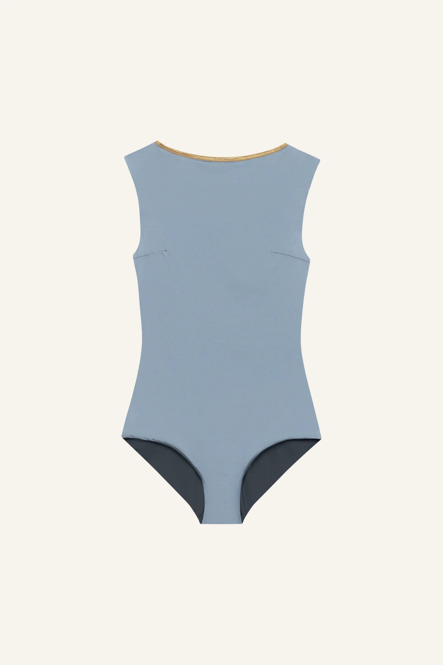 MYMARINI Badeanzug mit hohem Beinausschnitt und tiefem Rückenausschnitt in Blau- und Grautönen, auf hellem Hintergrund.#color_crystal-grey