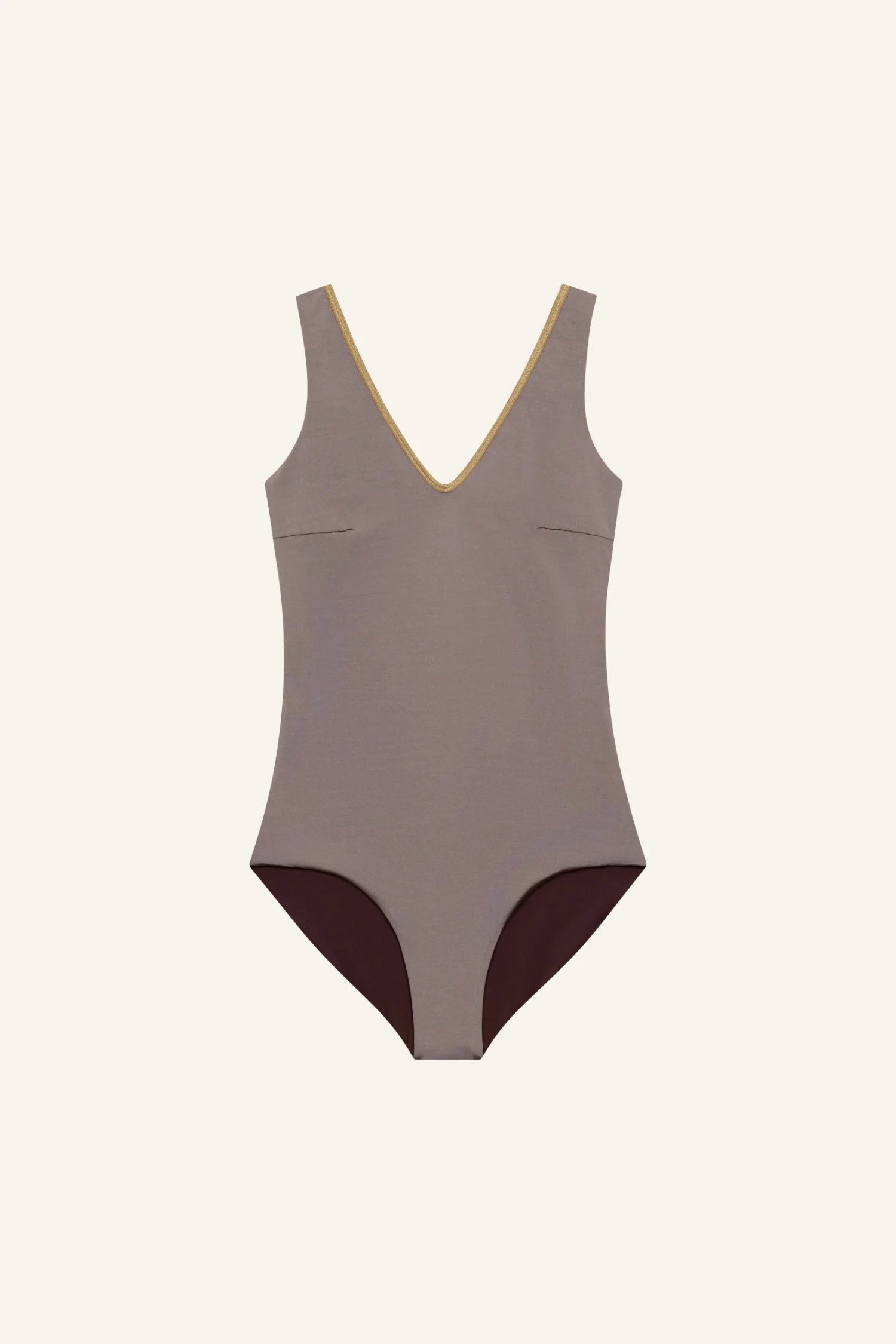 MYMARINI Badeanzug mit V-Ausschnitt und hohem Beinausschnitt in Braun auf hellem Hintergrund.#color_shimmer-brown