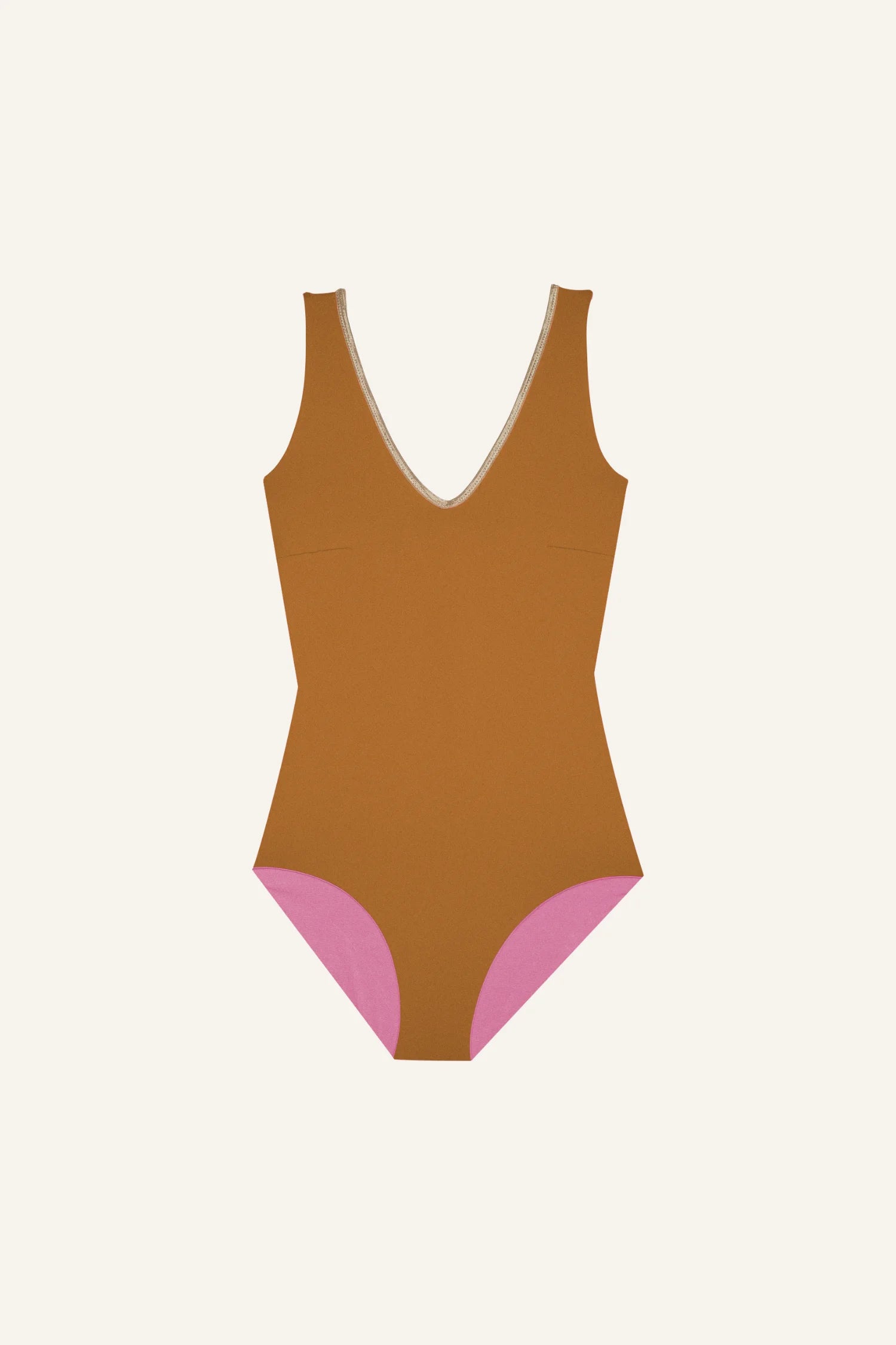 MYMARINI Badeanzug in Braun mit V-Ausschnitt und tiefem Beinausschnitt, rosa Akzente an den Beinen.#color_bronze-orchid