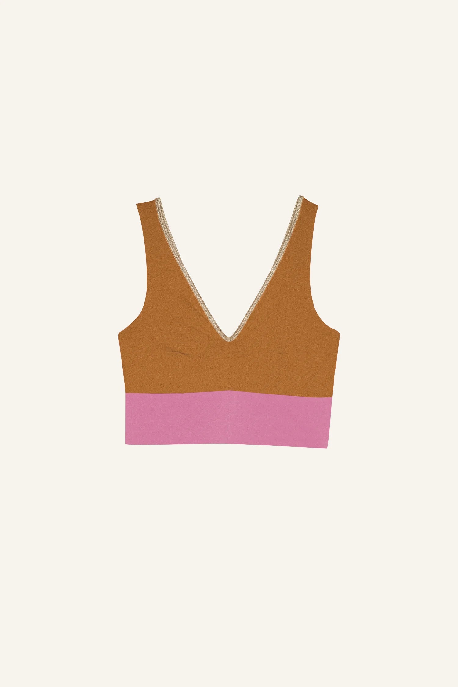 MYMARINI Bikinitop mit V-Ausschnitt in Braun und Rosa auf hellem Hintergrund.#color_bronze-orchid