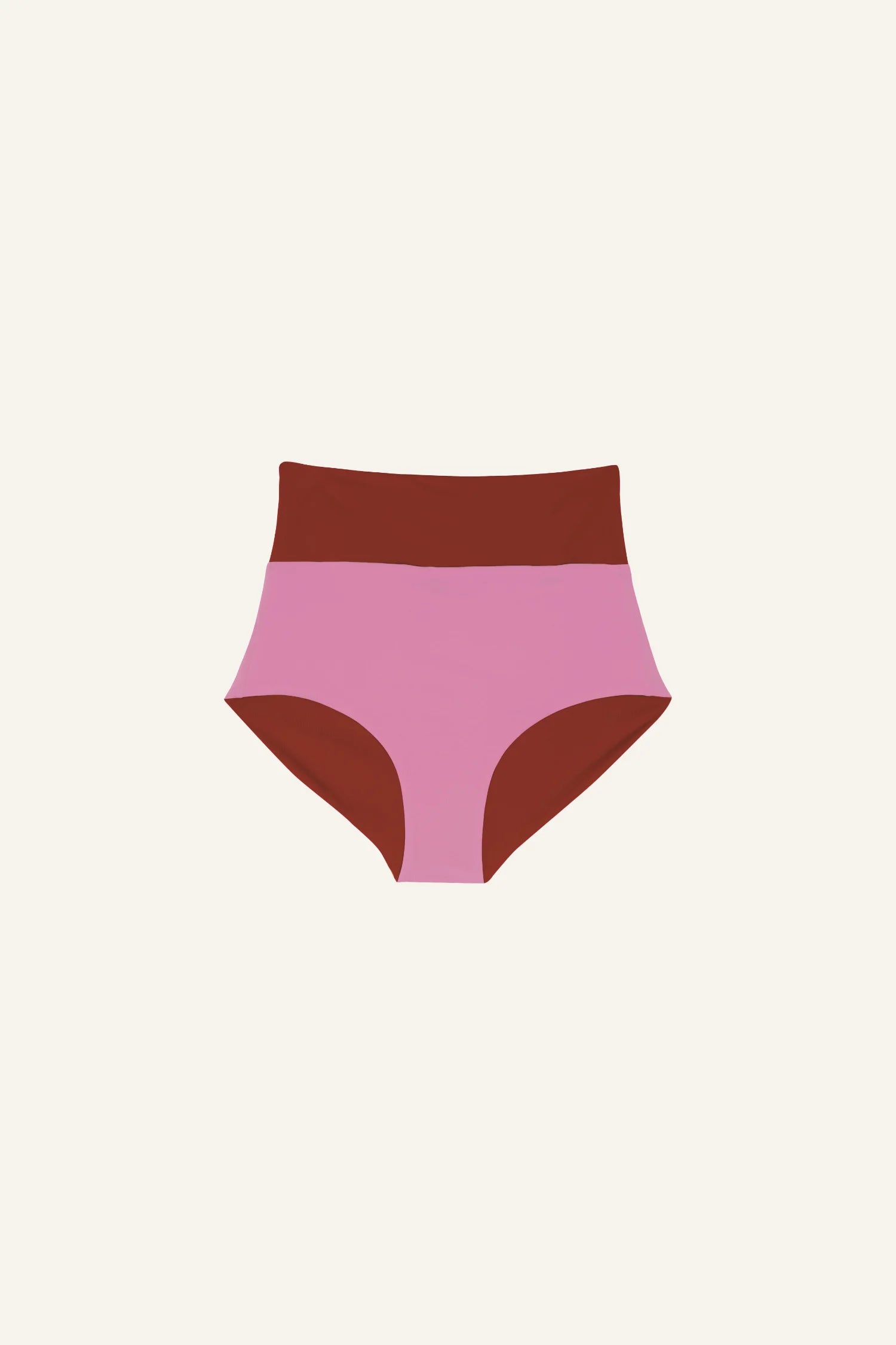 MYMARINI Bikinihose in Rosa und Rot, High waist Schnitt, vor hellem Hintergrund.#color_sienna-orchid