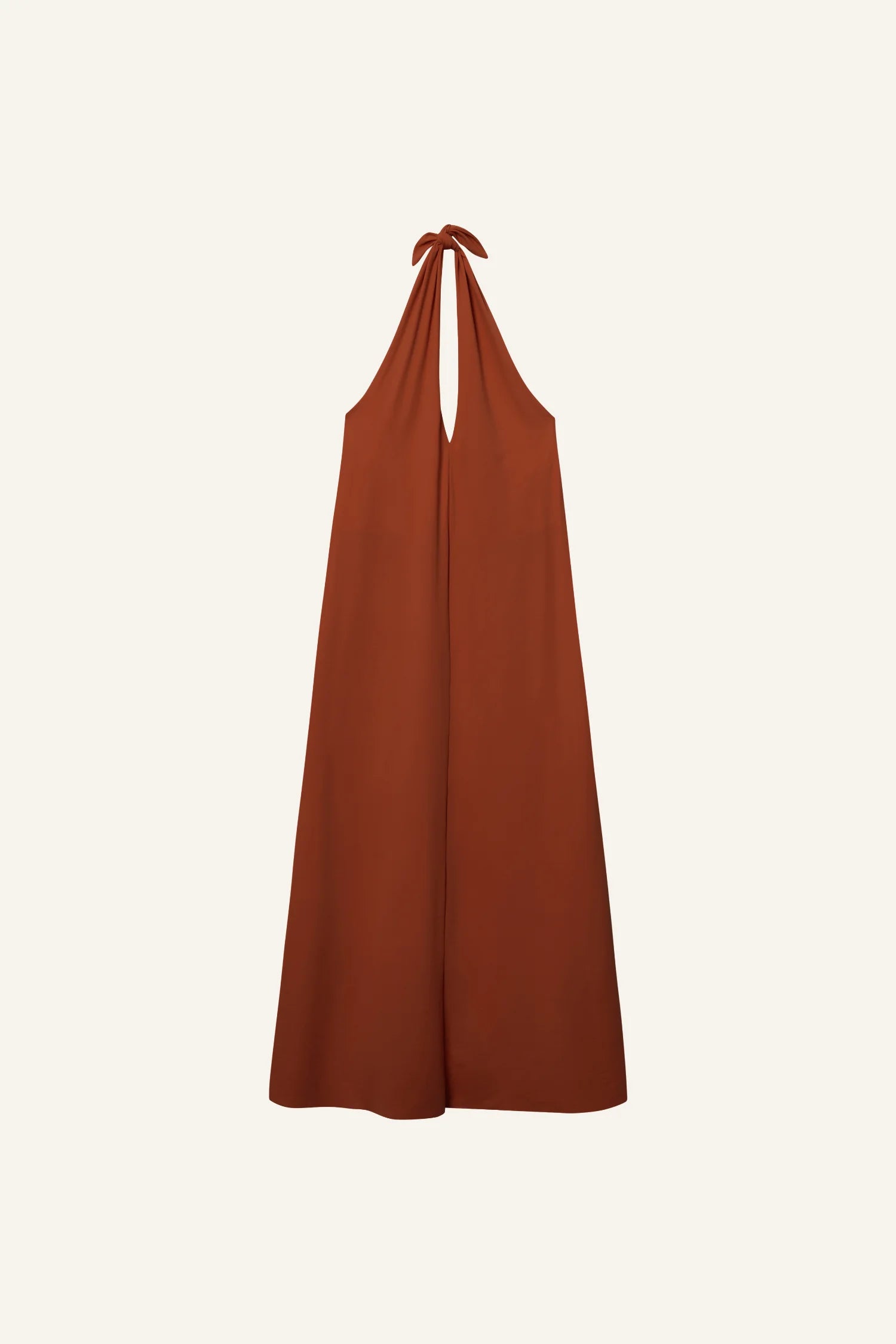 Rostfarbenes MYMARINI Neckholder-Kleid mit tiefem Rückenausschnitt vor hellem Hintergrund.#color_sienna