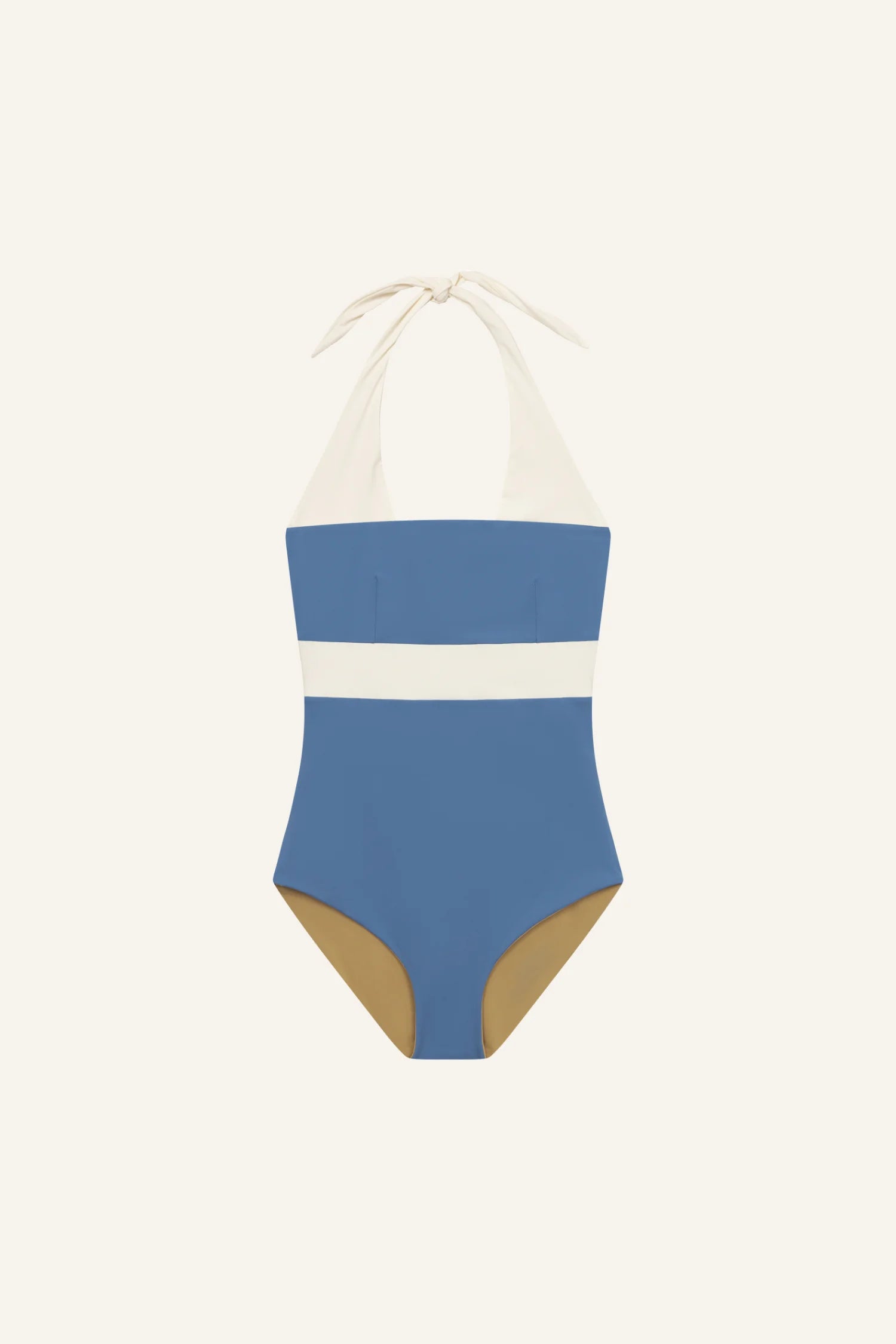 MYMARINI One-Piece mit Neckholder, blau-weiß, hoher Beinausschnitt, auf hellem Hintergrund.#color_coast-desert