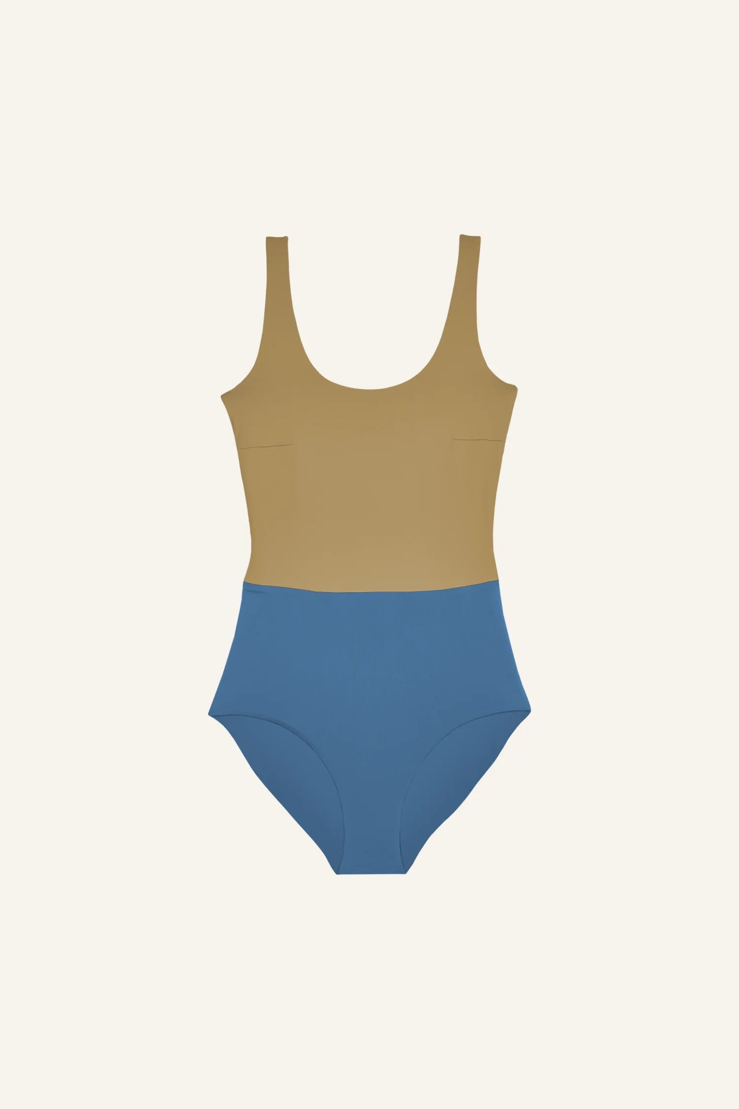 MYMARINI Badeanzug in Beige und Blau, hoch geschlossen, breiter Träger, hoher Beinausschnitt.#color_coast-desert