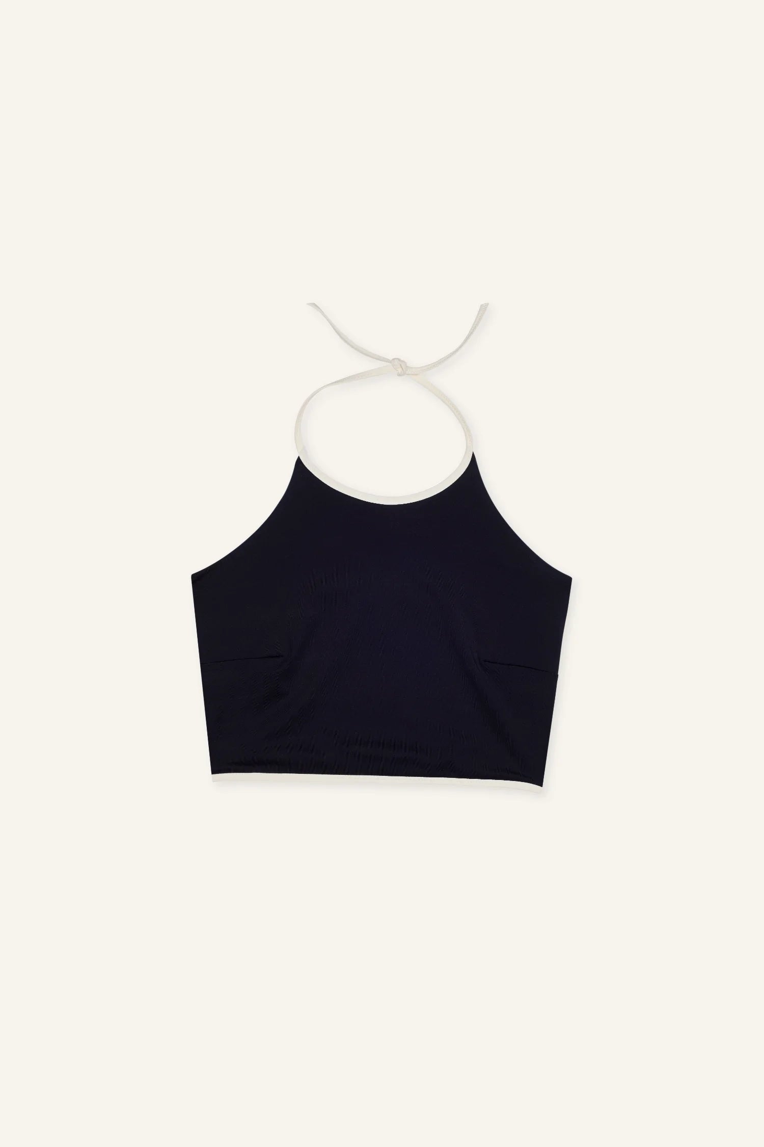 Schwarzes MYMARINI Bikinitop mit Neckholder und hohem Ausschnitt vor hellem Hintergrund.#color_black-grey-white