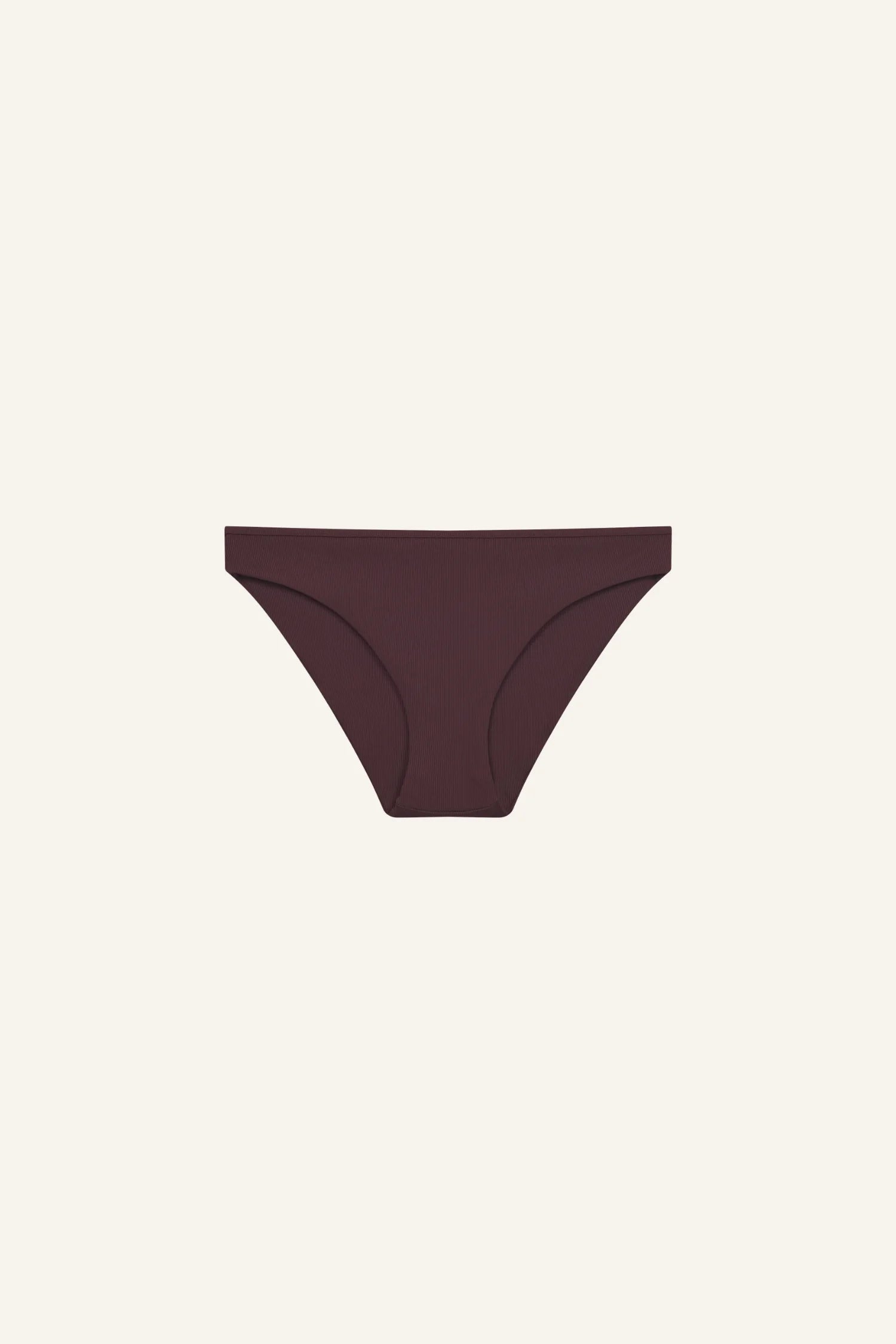 Bikinihose in dunklem Rot von MYMARINI mit schmalem Schnitt und seitlichen Einsätzen. Ideal für einen eleganten Strandlook.#color_chocolate