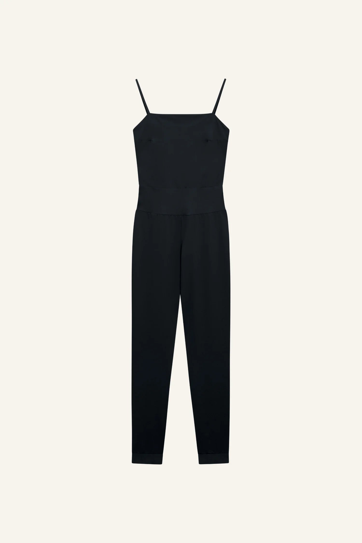 Schwarzer MYMARINI Jumpsuit mit Spaghettiträgern, schlichtes Design, vor hellem Hintergrund.#color_black