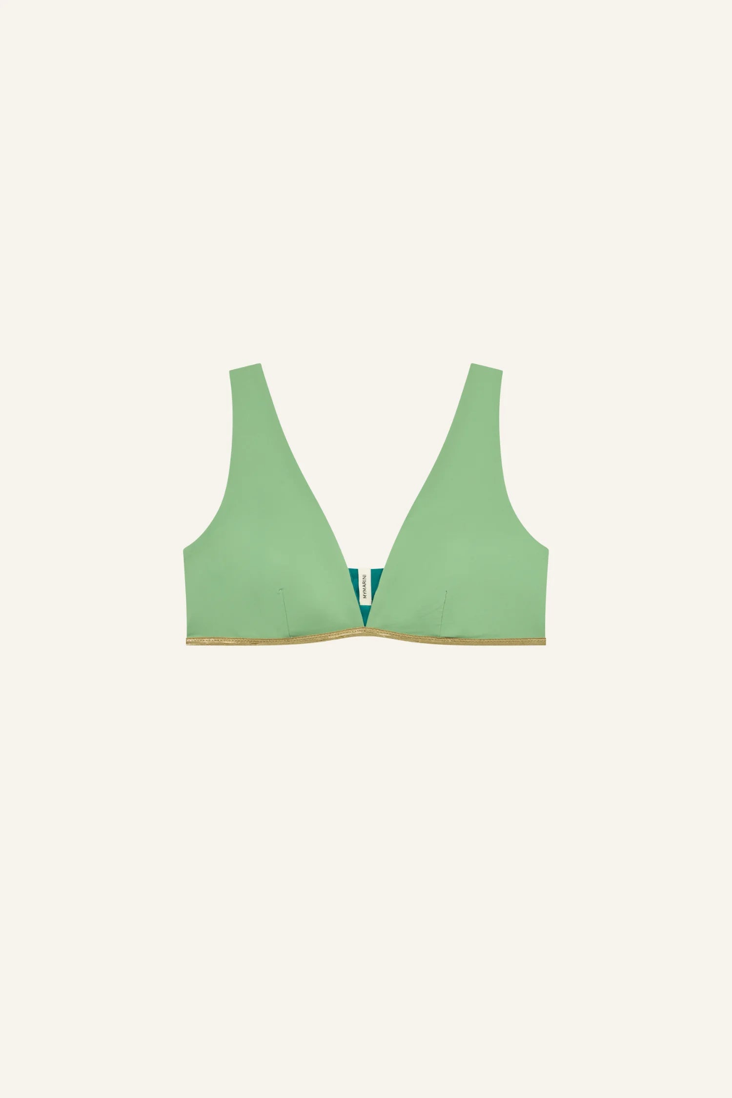 MYMARINI Bikinioberteil in Grün, V-Ausschnitt, breite Träger, goldfarbener Saumbund, Zentrum-Label sichtbar.#color_pine-basil
