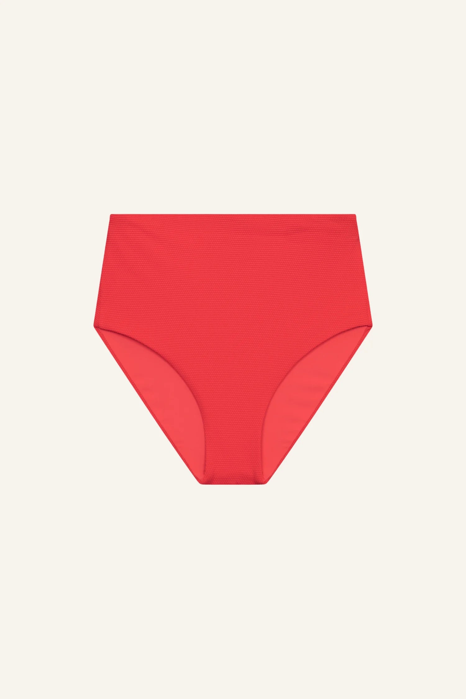 Hoch geschnittene Bikinihose in leuchtendem Rot von MYMARINI, ideal für einen stilvollen Auftritt am Strand.#color_rouge