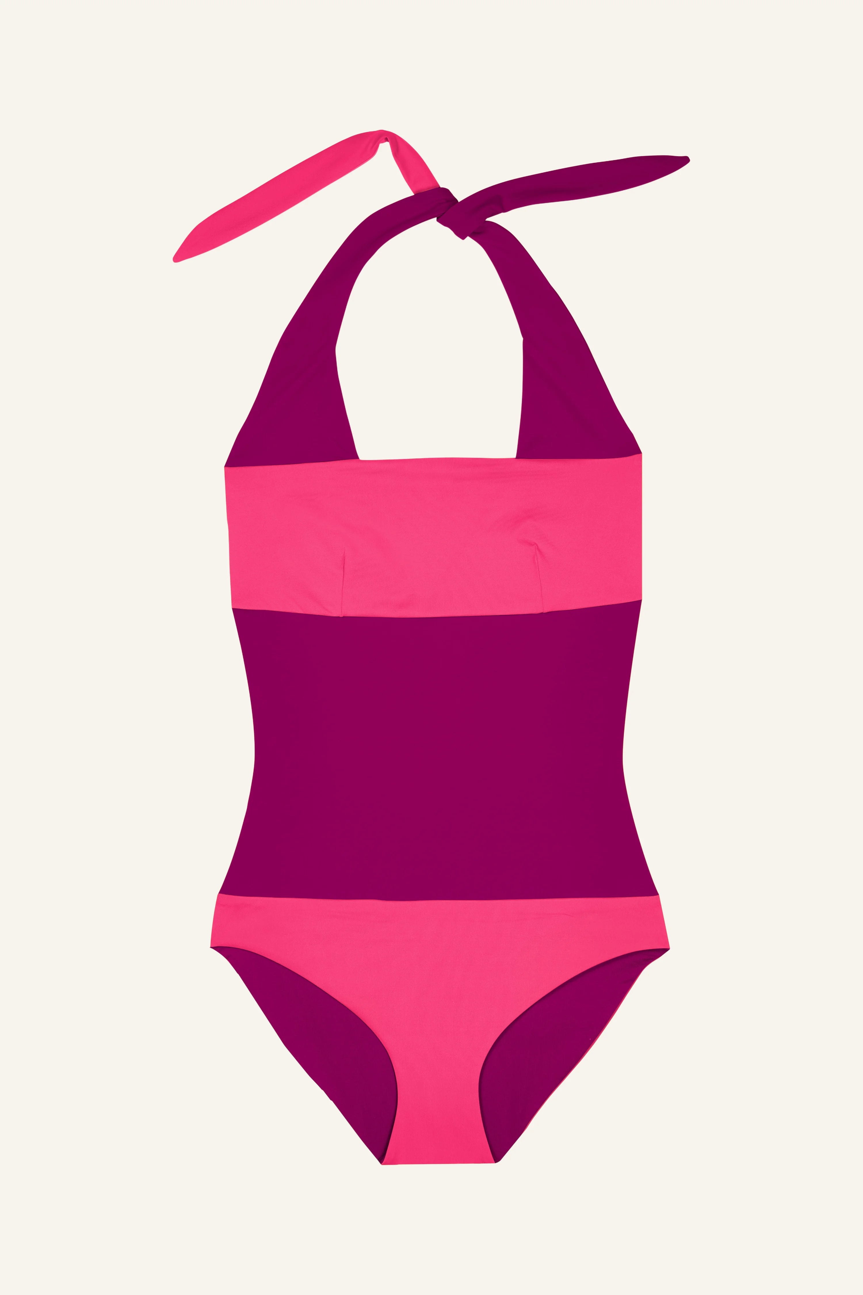 MYMARINI Badeanzug in Pink und Lila mit Neckholder und hohem Beinausschnitt auf hellem Hintergrund.#color_pink-hortensia