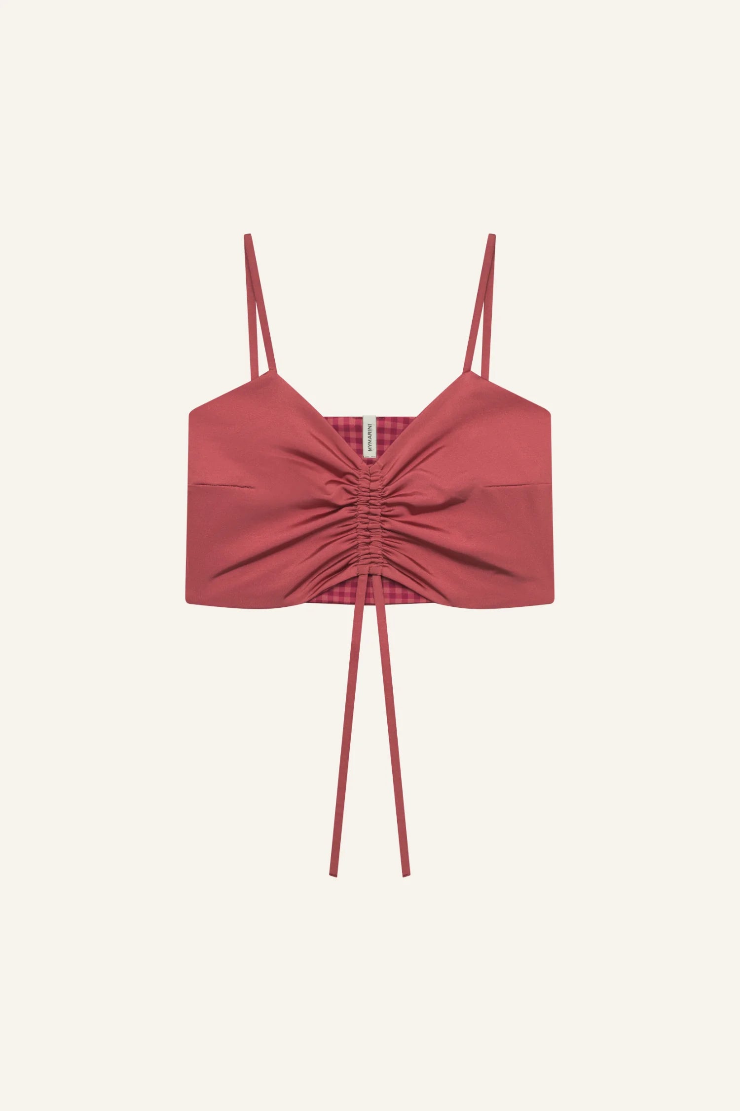 MYMARINI Bikini-Top in Rot mit dünnen Spaghettiträgern und zentraler Raffung, Vorderansicht.#color_rouge-vichy