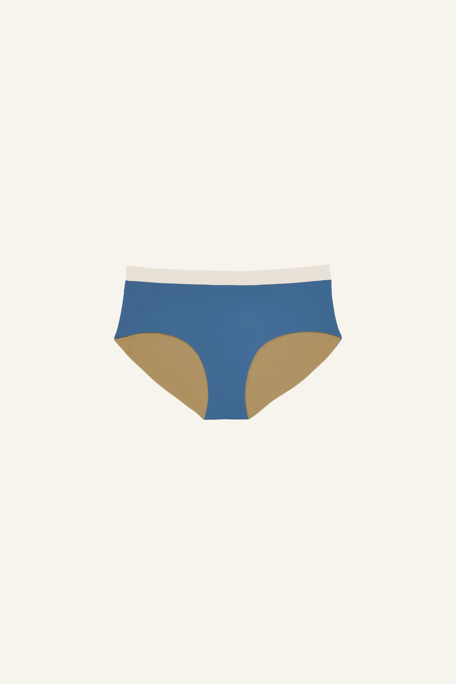 MYMARINI Bikinihose in Blau mit hohem Beinausschnitt auf hellem Hintergrund.#color_coast-desert