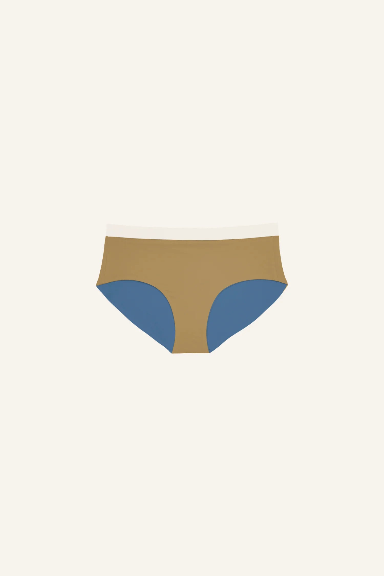 MYMARINI Bikinihose in Beige und Blau mit hohem Beinausschnitt auf hellem Hintergrund.#color_coast-desert