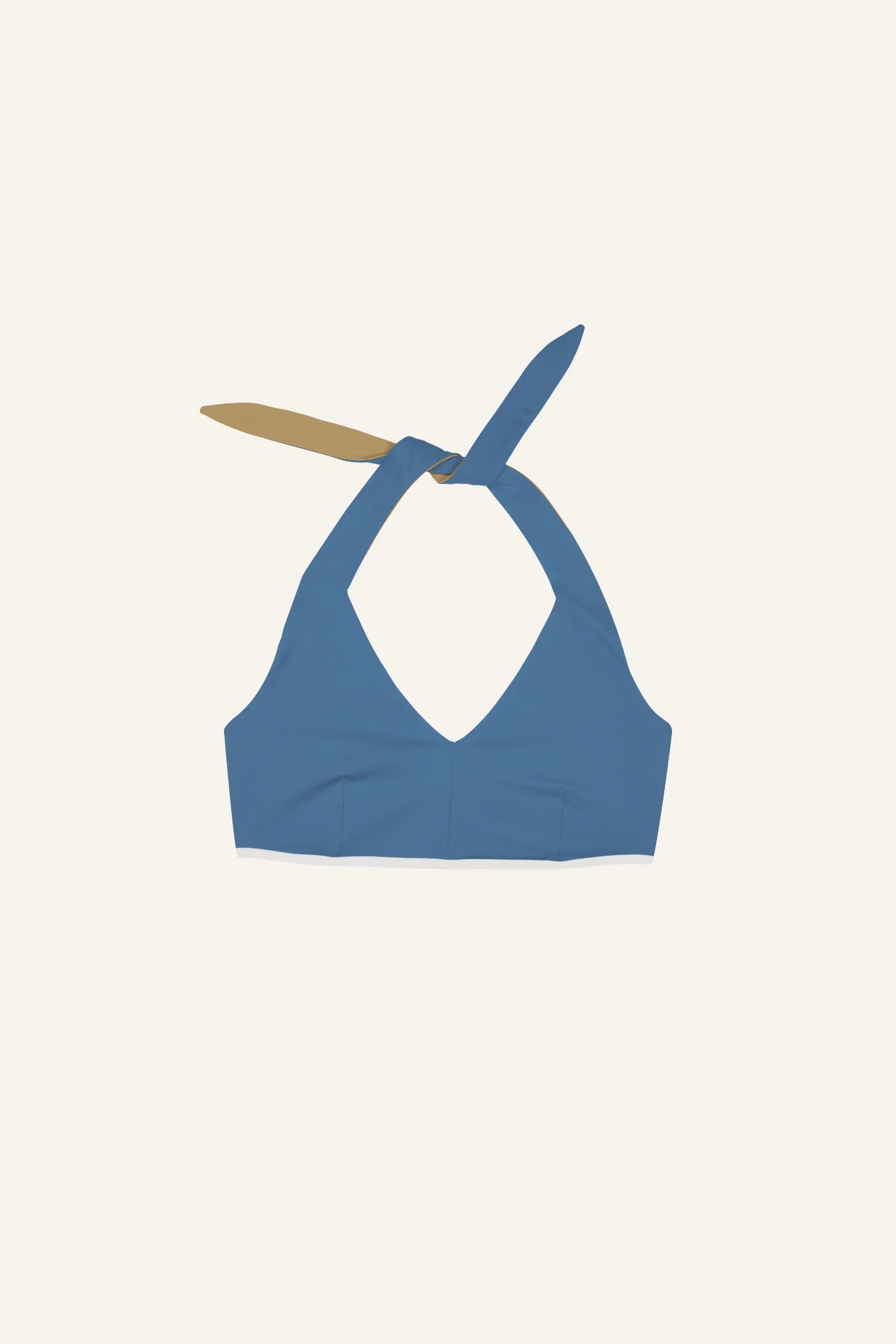 MYMARINI Bikinitop in Blau mit V-Ausschnitt und Neckholder.#color_coast-desert