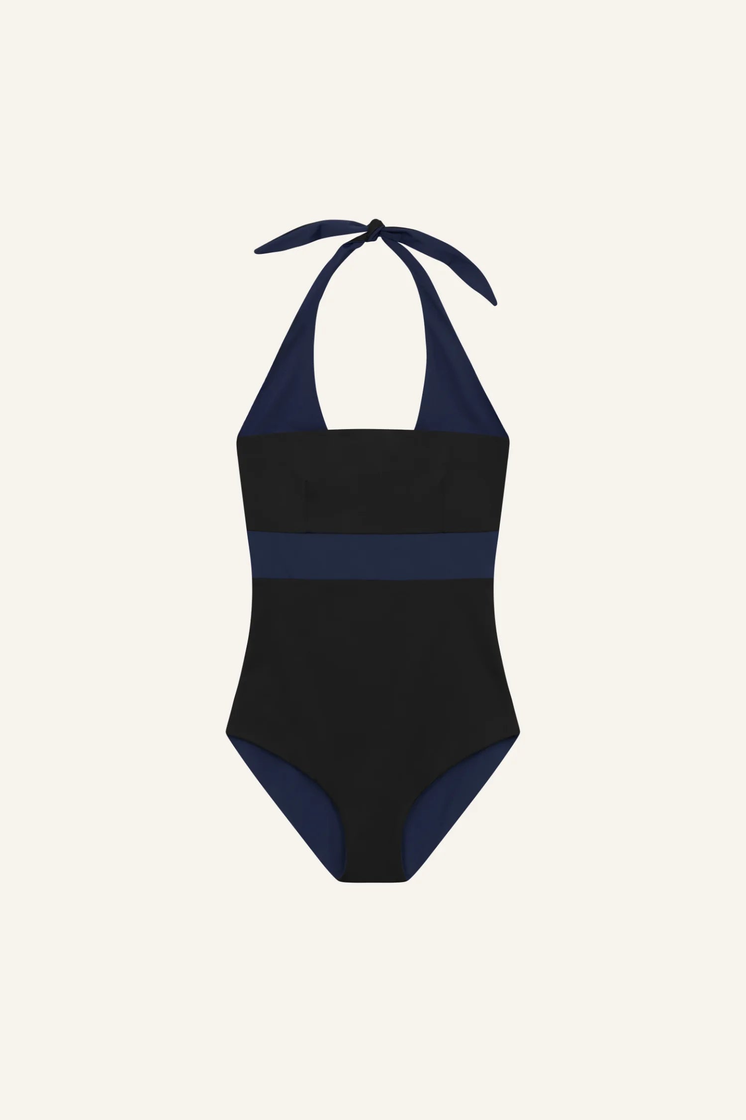 Schwarzer MYMARINI Badeanzug mit Neckholder und hohem Beinausschnitt auf hellem Hintergrund.#color_black-navy