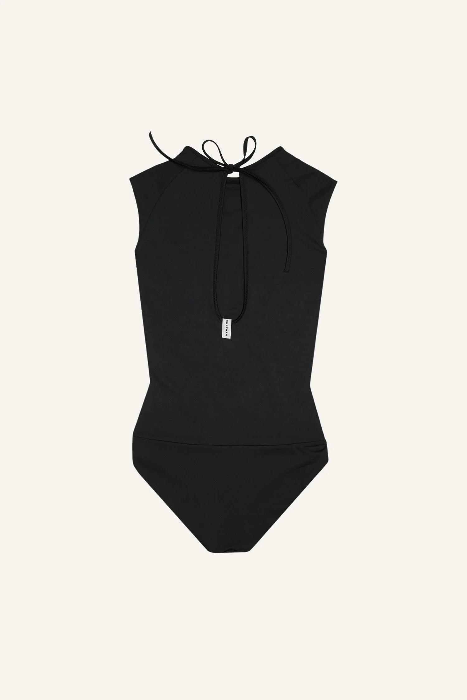Schwarzer MYMARINI Badeanzug mit hohem Beinausschnitt und hoch geschlossenem Schnitt, Rückansicht mit Bindeband.#color_black-navy