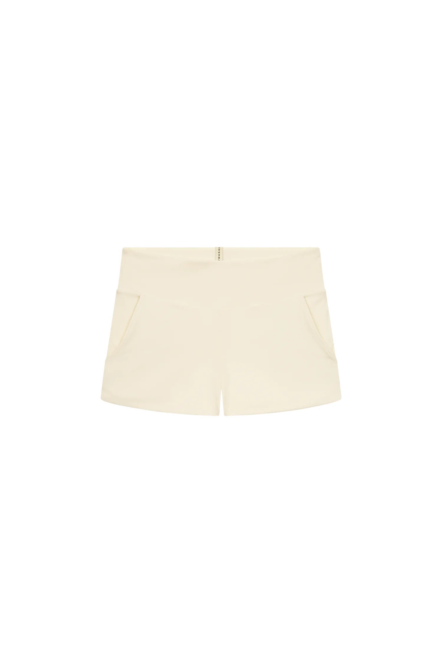 Cremefarbene MYMARINI-Shorts mit hohem Bund und seitlichen Taschen, vor weißem Hintergrund.#color_white